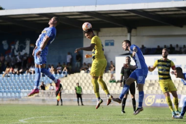 "ROMANTIČARI" SIGURNI NA SVOM TERENU: "Iks" na poluvremenu nije zabrinuo lidera na tabeli!