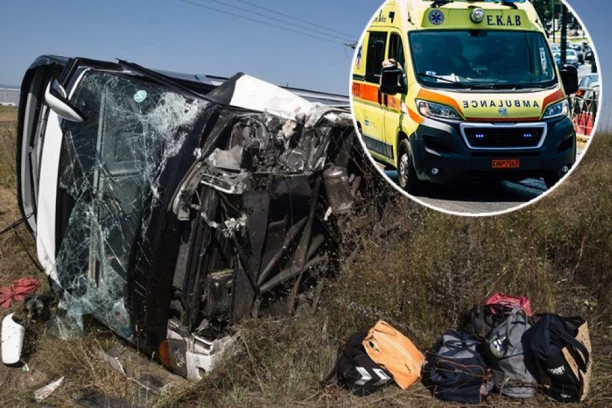BILA SAM U AUTOBUSU KOJI JE DOŽIVEO UDES! SADA SAM U BOLNICI U SOLUNU, A MOJ MUŽ... Srpkinja koja je povređena u sudaru u Grčkoj se oglasila: Zamolila je ljude za POMOĆ!