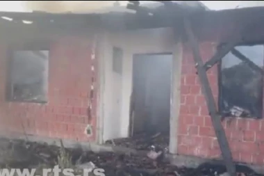 ZAPALJENA JOŠ JEDNA SRPSKA KUĆA NA KIM: Na udaru povratnici koji ne žele da prodaju svoje imanje, dom im gori već treći put