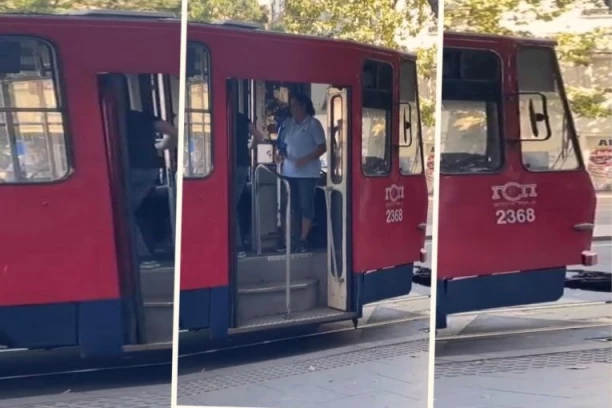 GEST ŽENE KOJA VOZI TRAMVAJ ODUŠEVIO BEOGRAĐANE: Ustala je sa svog sedišta i svima održala lekciju (VIDEO)