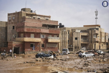 LIBIJA NA UDARU OLUJE DANIJEL: Strahuje se da će biti HILJADE MRTVIH, na istoku zemlje srušene brane, u gradu Derna situacija KATASTROFALNA  (FOTO)