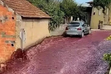 REKA VINA POPLAVILA GRAD! Meštani u neverici šta se ovde DOGODILO