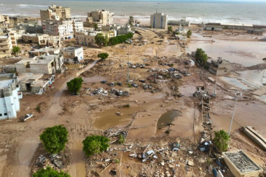 MRTVAČNICE PREPUNE, TELA SVUDA PO TROTOARU! Zbog obilnih kiša više od 5.300 ljudi u Libiji smatra se MRTVIM!