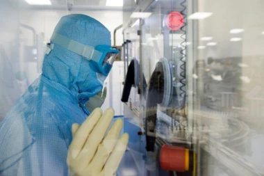 DR SAŠA PEROVIĆ, MENADŽER ZA ODNOSE SA DRŽAVNIM ORGANIMA U HEMOFARMU NAGLAŠAVA: Domaća industrija, glavni oslonac u kriznim situacijama!