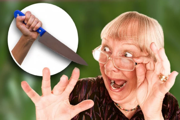 PIJAN NAORUŽAN NOŽEM ULETEO ŽENI U DVORIŠTE! Preplašena starica ga udarula u glavu - nju UHAPSILI, za pokušaj ubistva!