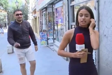 IDIOT UŽIVO: Prolaznik prišao voditeljki s leđa pa je u prenosu UHVATIO ZA ZADNJICU! Sat vremena kasnije, zbog ovoga mu se SMUČIO ŽIVOT