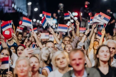 DANAS SE OBELEŽAVA DAN REPUBLIKE SRPSKE! Centralna svečanost u Banjaluci