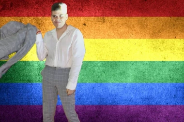 PRVA VRELA AKCIJA UROŠA STANIĆA SA MUŠKARCEM: Zadrugar govorio o bolovima nakon intimnog čina!