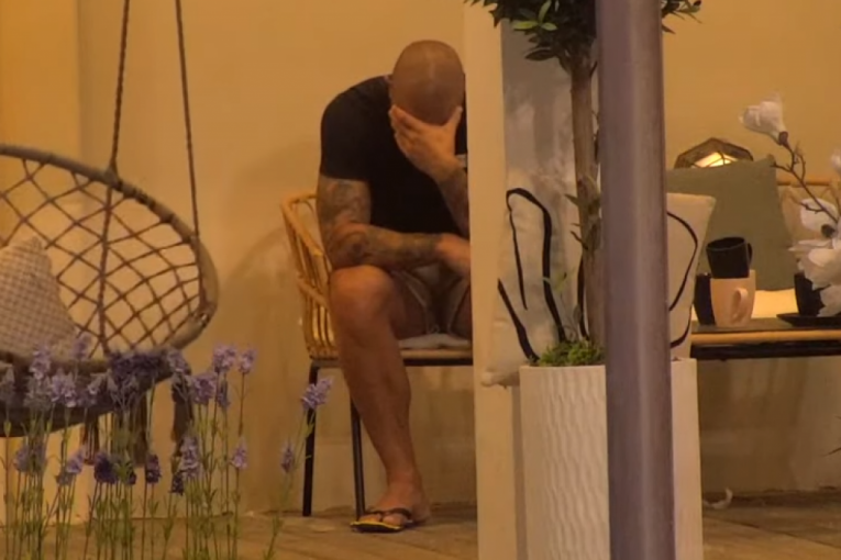 Nikola Lakić plače Elita