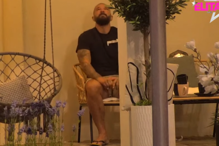 Nikola Lakić plače Elita