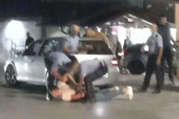 SRAMNO! KURTIJEVA POLICIJA BRUTALNO PREBILA SRPSKE MLADIĆE, PA IM ODREDILA PRITVOR: Oglasila se advokatica - žalićemo se!