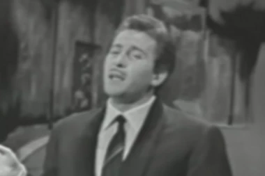 PREMINUO AUTOR HITA VOLARE: Italija se u suzama oprašta od legendarnog pevača!