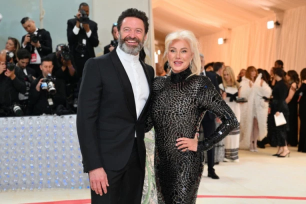 RAZVODI SE HJU DŽEKMEN: Još jedan holivudski KRAH BRAKA - pukla ljubav posle TRIDESET godina!