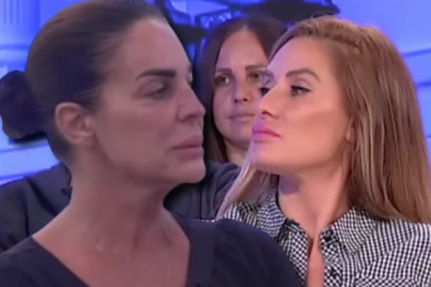 ANA ĆURČIĆ VIŠE NEMA ALIBI, OVO JE KOMPLETNA ISTINA: Kačavenda bez zadrške, iznela detalje o poznanstvu sa muškarcem kog svaki dan viđate! (VIDEO)