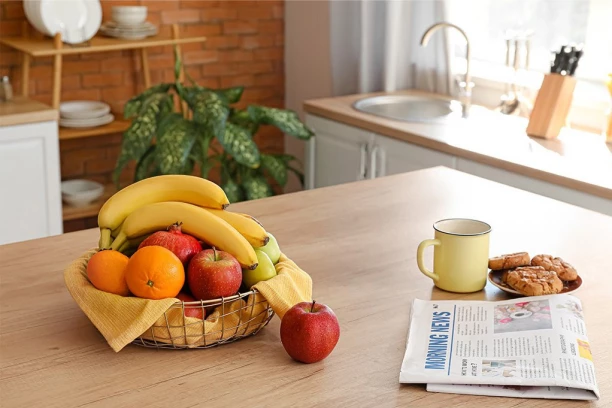 OVO VOĆE MORATE DRŽATI NA STOLU: Privlače NOVAC i prosperitet, na jedno morate obratiti pažnju!