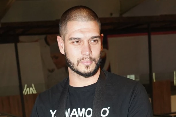 DEJAN STIGAO U ŠIMANOVCE: Dragojević priznao voditeljki veliku TAJNU, pala joj vilica od ŠOKA!