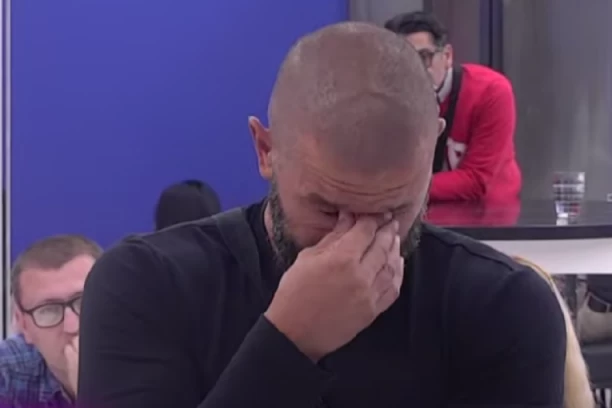 UČESNIK ELITE DOŽIVEO SOPSTVENU SAHRANU: Ne može da hoda nakon svih dešavanja!