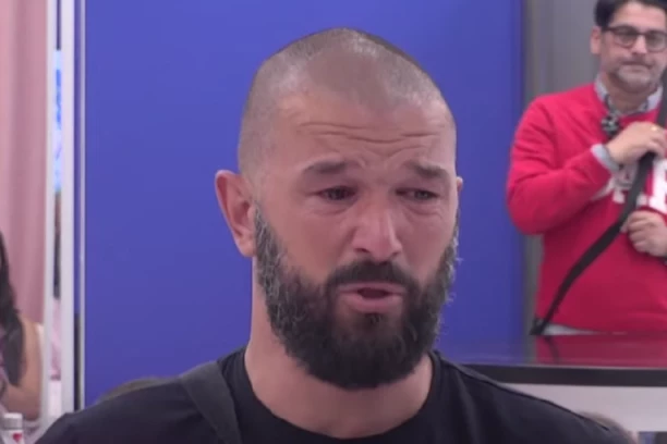 OBJAVLJENI RANI RADOVI NIKOLE LAKIĆA: Zamerio se OPASNIM LJUDIMA IZ SENKE, oni sve obelodanili šta je radio da bi dobio GARSONJERU!