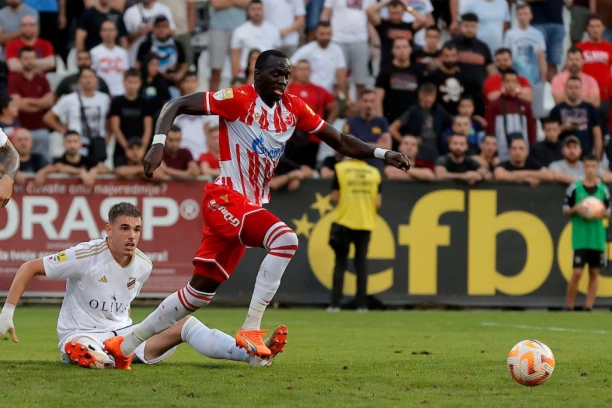 ENDIAJE I BUKARI ČAŠĆAVAJU JANG BOJS: Švajcarci kaznili promašaje Zvezde u Bernu (VIDEO)