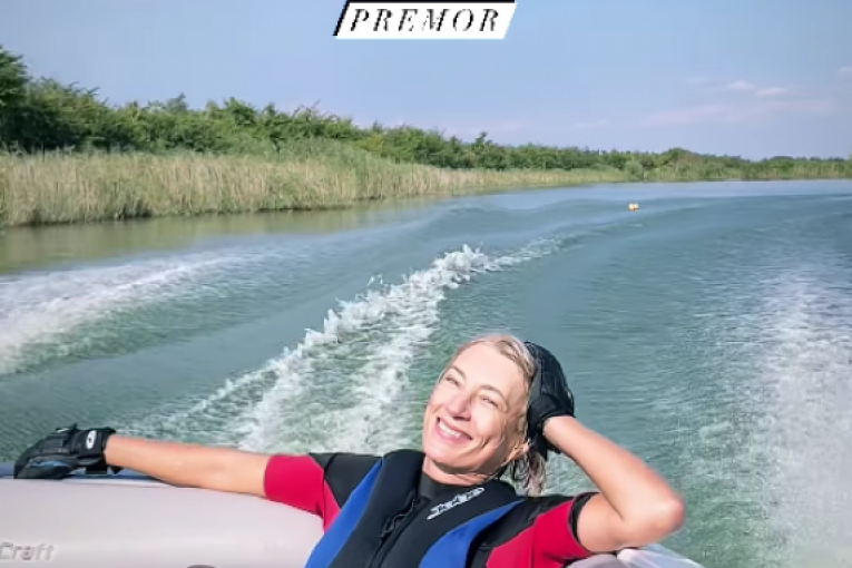 Ana Stanić instagram