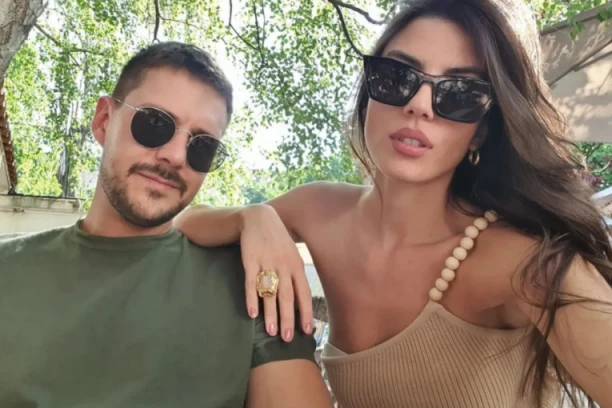 PORAĐA SE BIKOVIĆEVA IZABRANICA: Ivana Malić primljena u salu za porođaj!