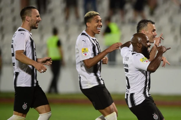 OVAKO JE PARTIZAN SLOMIO RADNIK: Pogledajte penale za crno-bele u 81. i 98. minutu (VIDEO)