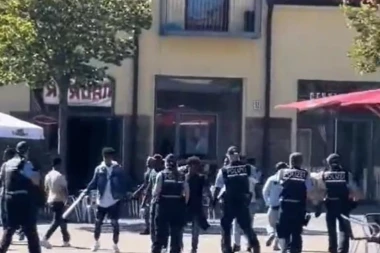 KRVAVI VIKEND U ŠTUTGARTU: Festival kulture prerastao u ULIČNU BITKU, u nasilju povređeno 26 policajaca, šokantni sukobi ostavili  GRAD U STRAHU (VIDEO)