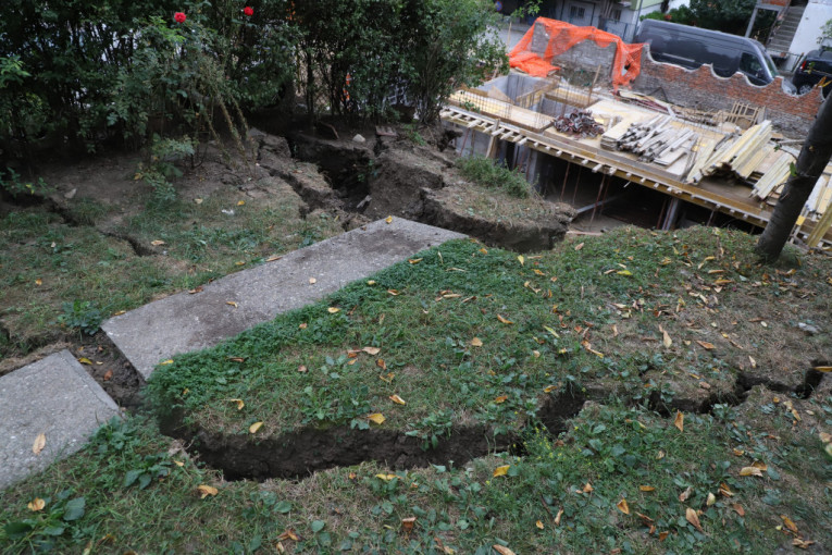 Investitor napravio pakao od života ljudima na Karaburmi