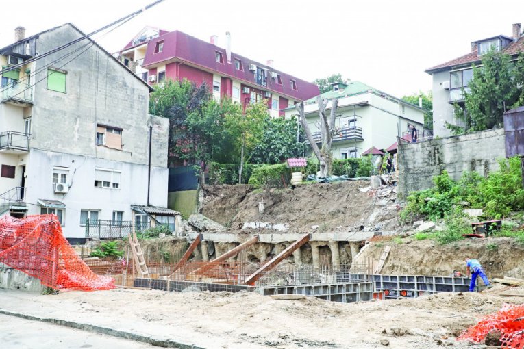 Investitor napravio pakao od života ljudima na Karaburmi