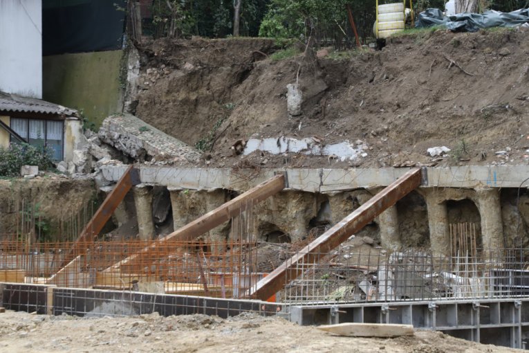 Investitor napravio pakao od života ljudima na Karaburmi