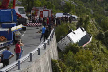 POGINULA DEVETNAESTOGODIŠNJAKINJA! Identifikovana druga žrtva autobusa ''SMRTI'', devojka iz Crne Gore izgubila život u AMBISU!