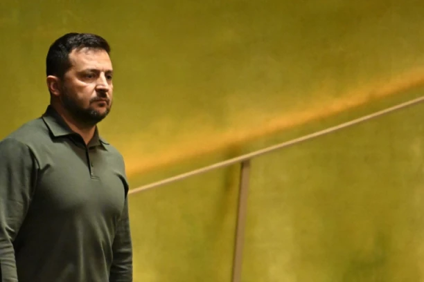 RUSKI TERORISTI ĆE NAS JOŠ JAČE NAPADATI: Zelenski pokušao da ohrabri vojsku pred novi udar neprijatelja, ali je priznao da se PLAŠI JEDNE STVARI