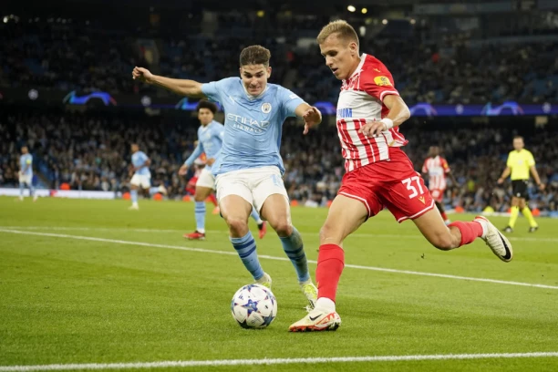 POKAZAO DA SE NE BOJI AŽDAJA: Lučić pre dve godine debitovao za IMT, a sada na Etihadu pravio LOM!