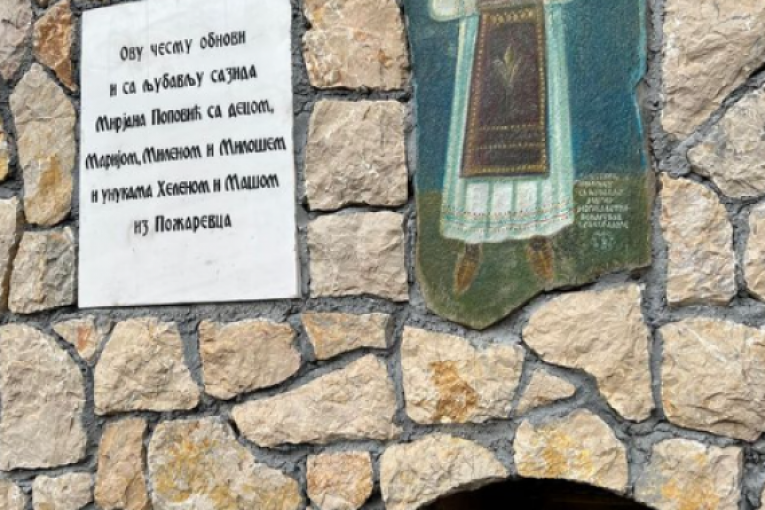 Aleks posetila manastir Nimnik