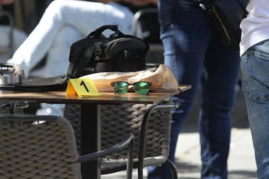 HOROR U CENTRU BEOGRADA! Policija zatekli sedmoricu stranaca ZATOČENIH u stanu, jedan bio MODAR i u PODLIVIMA!