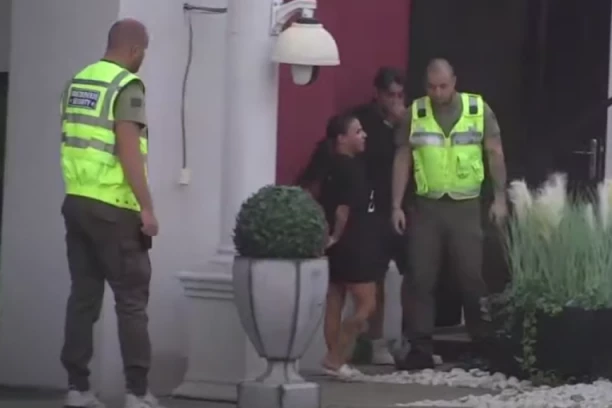 OBEZBEĐENJE ULETELO NA IMANJE U CIK ZORE! Vanredno stanje u Eliti, haos epskih razmera od ranog jutra (FOTO)