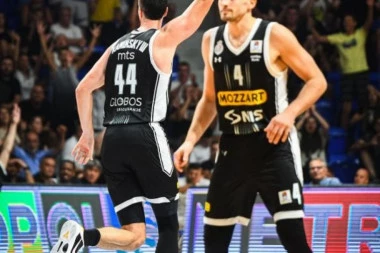 ALEKSA AVRAMOVIĆ SMIRUJE GROBARE: "Tek se UIGRAVAMO"! Sve ekipe su MNOGO jače!