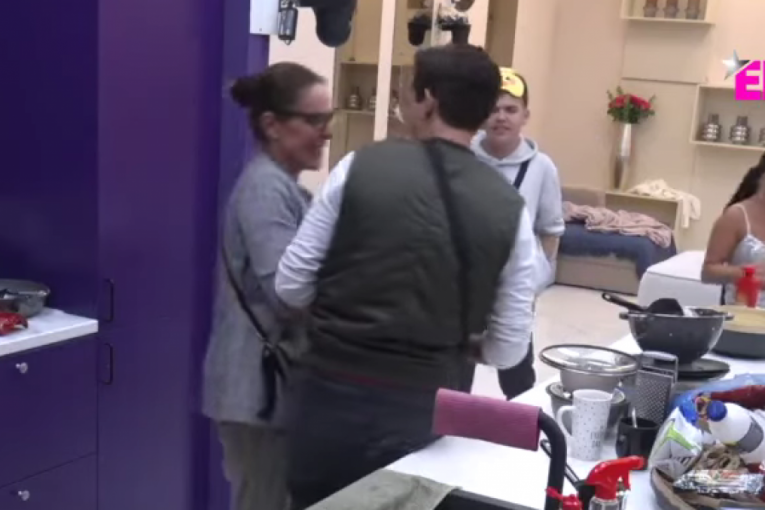 MIlena Kačavenda i Uroš Stanić svadja Zadruga 7 Elita