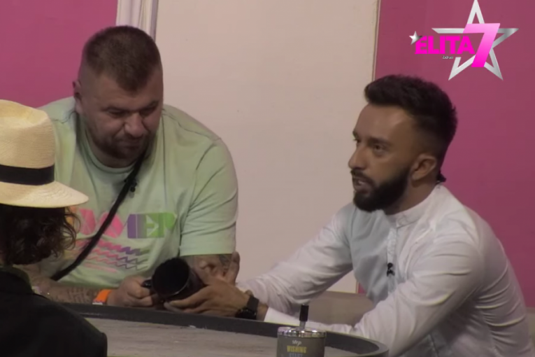 Janjuš gleda Darku Tanasijeviću u šolju Elita 7 Zadruga