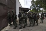 KRIMINALCI OD ZATVORA NAPRAVILI MALI RAJ - IMALI SU BAZEN, NOĆNI KLUB I DISKOTEKU: Venecuela poslala 11.000 policajaca da povrate objekat koji je kontrolisala narko-banda (FOTO, VIDEO)