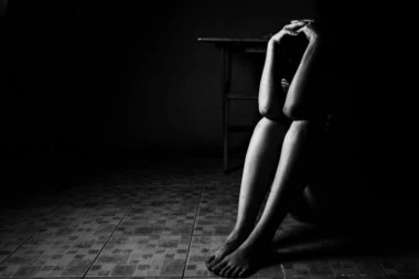 SUĐENJE RAZOTKRILO NEZAMISLIV UŽAS U "KUĆI ZVERI": Sedmoro NARKOMANA proglašeno krivim u NAJGOREM slučaju zlostavljanja dece u Škotskoj