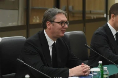 "JEDVA ČEKAM POVRATAK U SRBIJU!" Predsednik Vučić objavio snimak iz Njujorka i šta je sve tamo radio! (VIDEO)