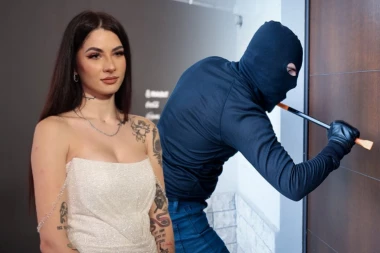 OPLJAČKANA NAŠA INFLUENSERKA: Lopovi joj demolirali stan, odneli skupocene stvari i vrtoglavu SUMU NOVCA! (FOTO)