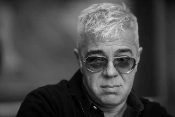 KAFANE SE OPRAŠTAJU OD JAGOŠA MARKOVIĆA! Svi su voleli da se nađu u društvu slavnog reditelja: Bio si najdraži i najkomplikovaniji gost!