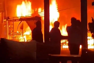 BESNI VATRENA STIHIJA U ARGENTINI! Požar sve bliži poznatoj turističkoj destinaciji - ima uhapšenih!