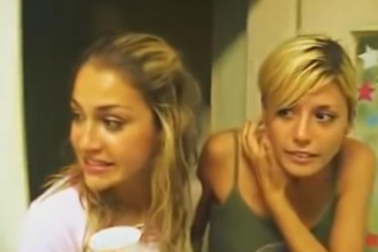 Ana Mihajlovski i Marijana Mićić Jednostavan život