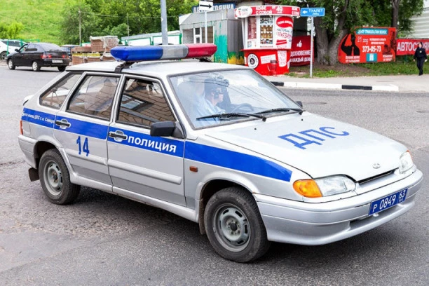 HOROR U ŠKOLI! Učenica napala đake čekićem i izazvala požar, ima POVREĐENIH!