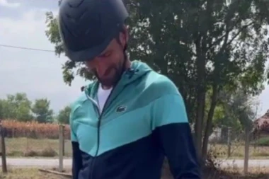 HIT NAD HITOVIMA! Novak UČI da jaše! Đoković boravi na OVOM mestu, a PRATI ga lepa INSTRUKTORKA! (VIDEO)