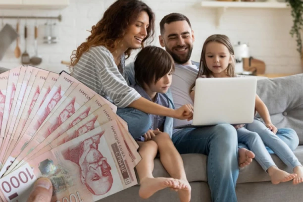 STIŽU DRŽAVNE PARE NA RAČUNE GRAĐANA! Ova grupa građana treba da proveri svoje FINANSIJE!