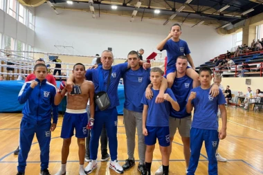 POČELA BOKSERSKA LIGA! Filić IZDOMINIRAO na premijeri! Katići i Mitrović odneli pobede, Mihajlo ODUŠEVIO na debiju!